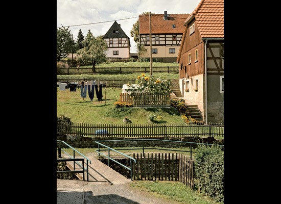 Eva Lietolf, Schöna, Sächsische Schweiz. German Images - Looking for Evidence, 2006. Color photograph.