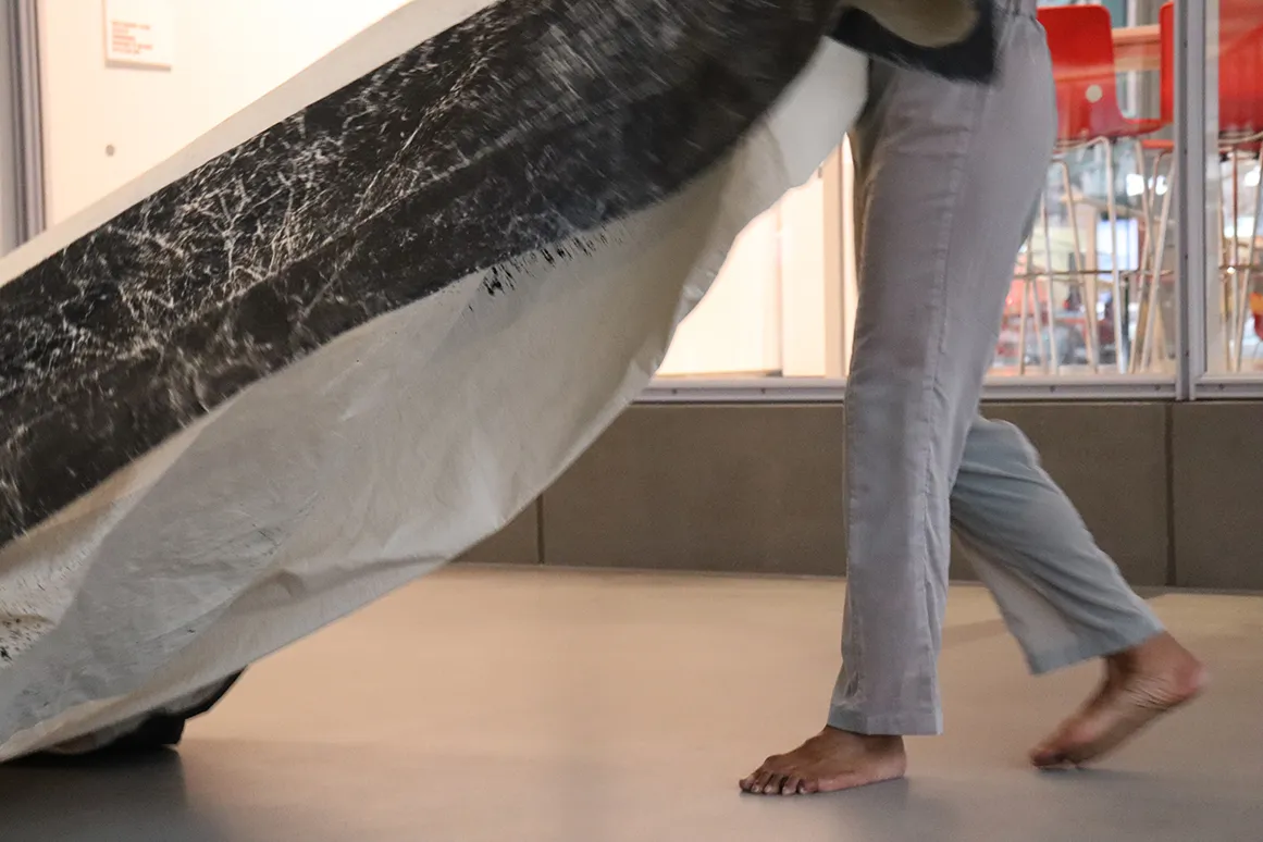 Documentary image of "your marks and surface," 2019 by Dean Moss. Courtesy the artist; photograph by Alessandra Gómez.