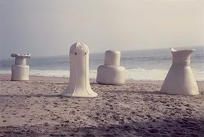 Heidi Bucher, "Bodyshells, Venice Beach," 1972, video still. Courtesy of the artist and Mendes Wood DM, São Paulo, Brussels, Paris, New York
