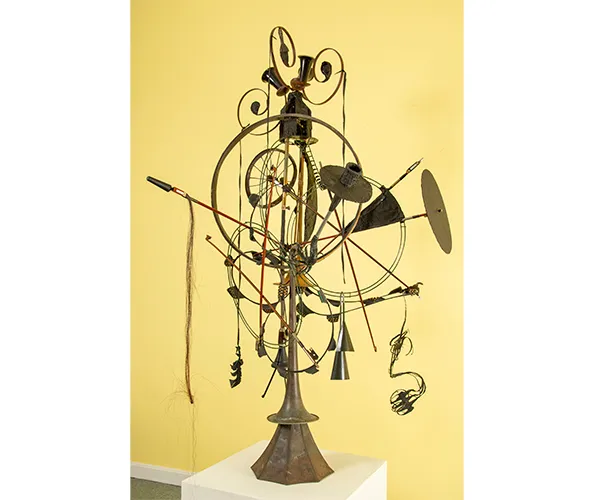 Michael Kelly Williams, "Things to Come from Those Now Gone," 2018. Mixed media sculpture, 65 x 36 x 38 in.