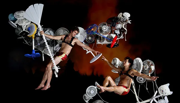 SunTek Chung. Ich r us, 2006. Photo courtesy the artist.
