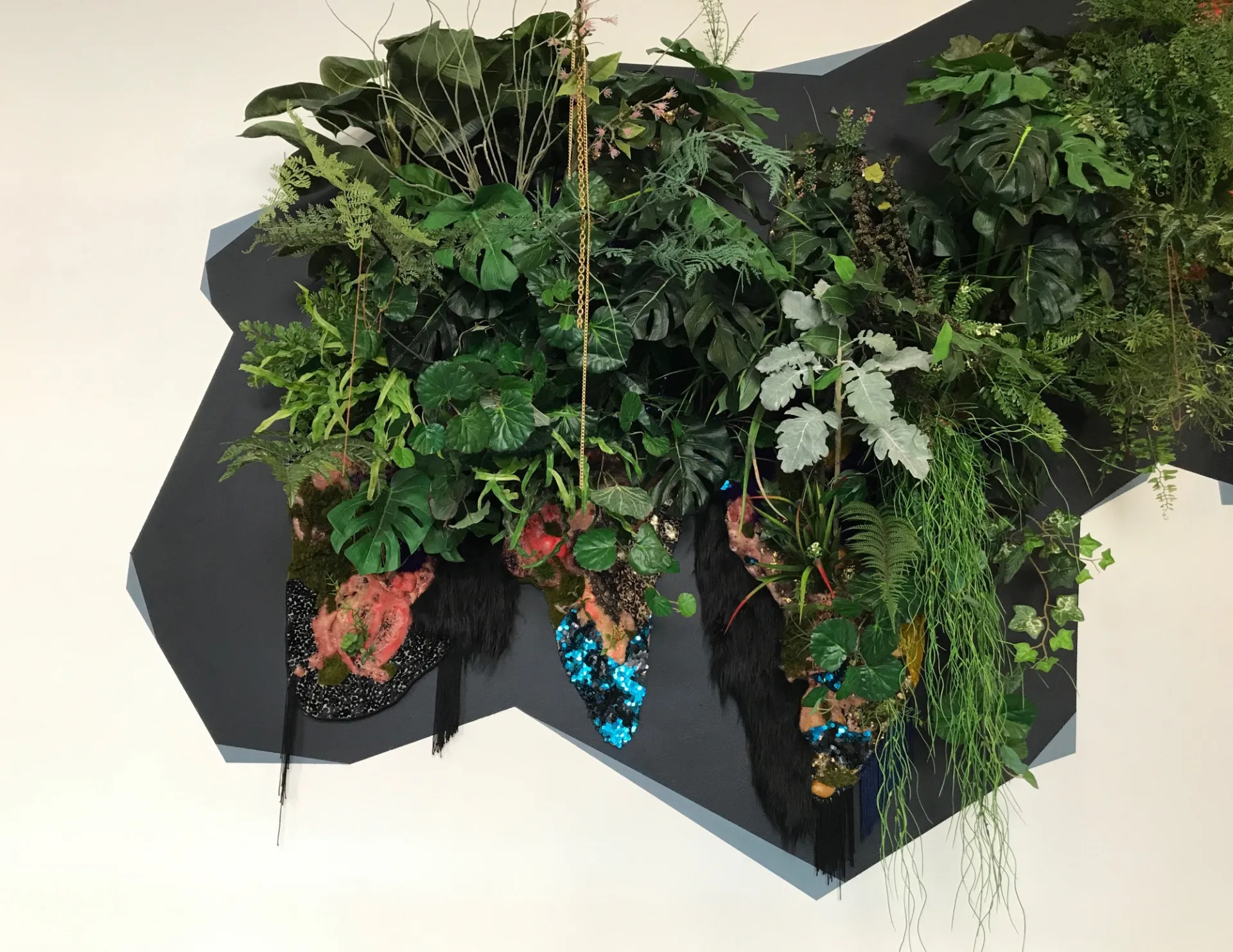 Lina Puerta. Manigua, 2017 (installation view). Photo courtesy the artist.